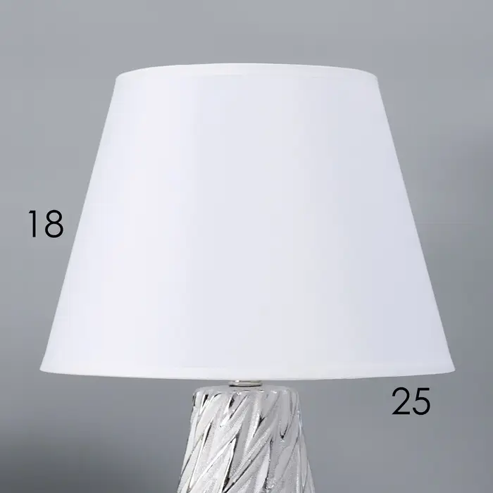 Лампа настольная RISALUX &laquo;Лоретти&raquo;, Е14, 40 Вт, 25&times;25&times;38 см