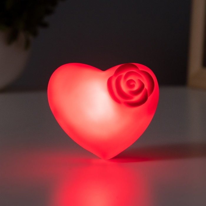 Ночник Сердце с цветочком LED красный 3,2х6х6,5 см Ночник Сердце с цветочком LED красный 3,2х6х6,5 см