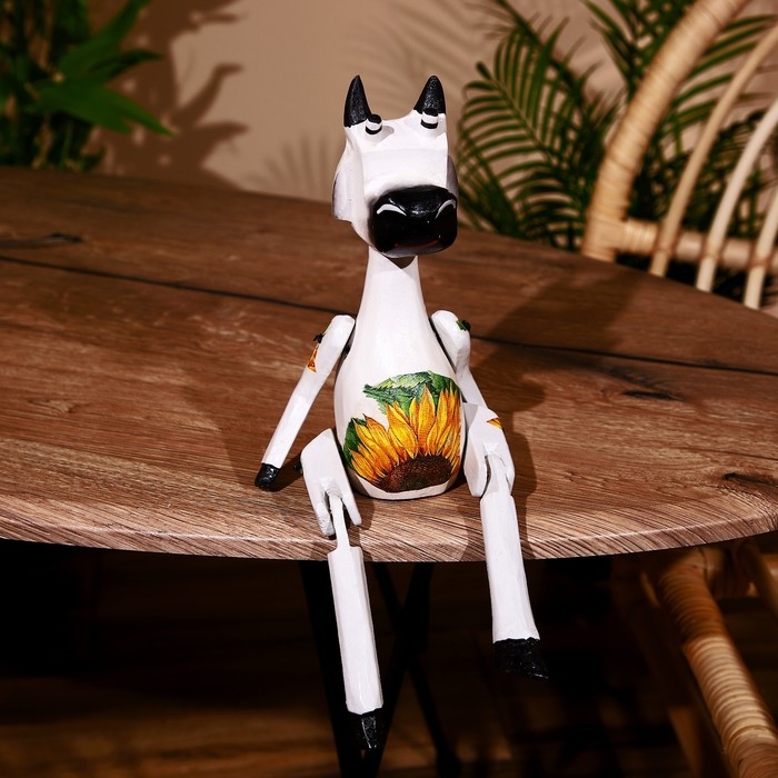 Сувенир  Сувенир "Коровка" висячие лапки, дерево 30 см