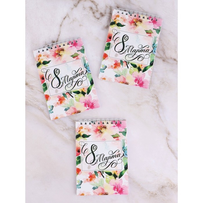 Блокнот в мягкой обложке А6, 40 л на гребне «С 8 марта» Блокнот в мягкой обложке А6, 40 л на гребне «С 8 марта»