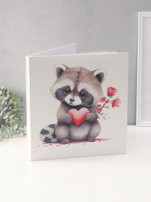 Фотоальбом магнитный 20 листов Фотоальбом магнитный 20 листов "Енотик с сердечком" кожзам, в коробке 2,6х32х33,5 см