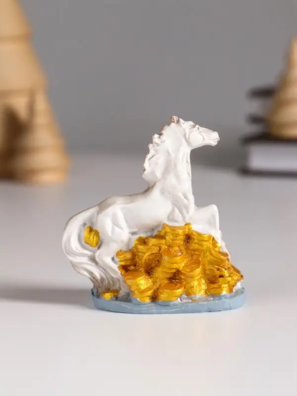 Сувенир полистоун Сувенир полистоун "Серый конь с горкой золотых монет" МИКС 6х3,5х6,4 см