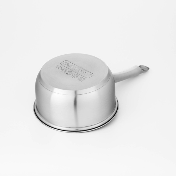 Ковш из нержавеющей стали Доляна «Гретте», 1,5 л, d=16 см, с крышкой, металлическая ручка, индукция Ковш из нержавеющей стали Доляна «Гретте», 1,5 л, d=16 см, с крышкой, металлическая ручка, индукция