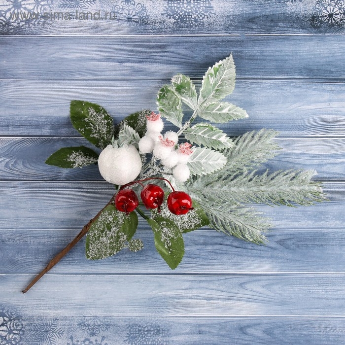 Декор  Декор "Зимнее чудо" ягоды хвоя и зелень, 26 см