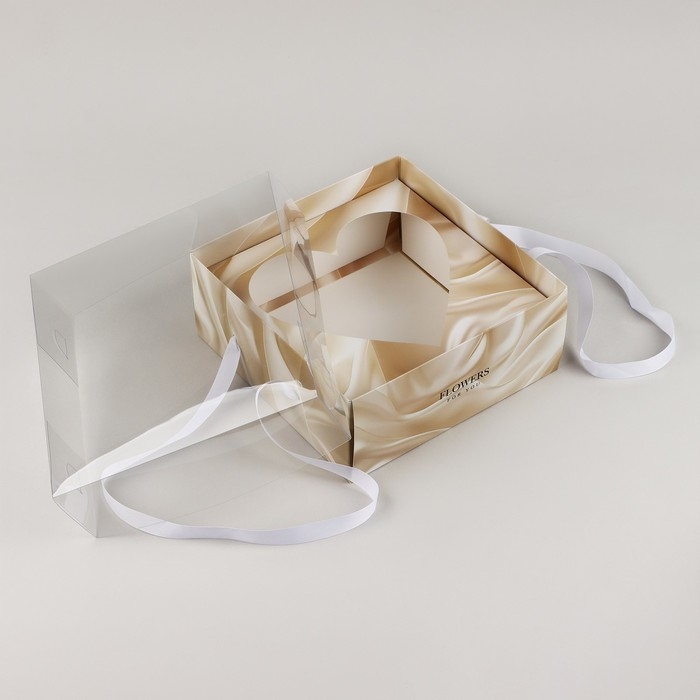 Коробка для цветов с формовым вкладышем и PVC крышкой «Для тебя», 23.5 х 23.5 х 15 см Коробка для цветов с формовым вкладышем и PVC крышкой «Для тебя», 23.5 х 23.5 х 15 см