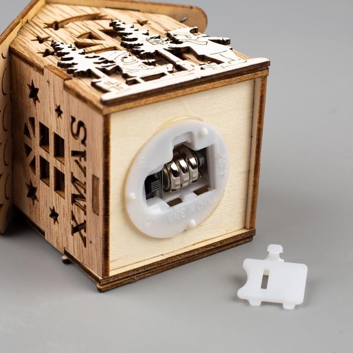 Ёлочная игрушка «Домик с детьми», от батареек, свечение тёплое белое Ёлочная игрушка «Домик с детьми», от батареек, свечение тёплое белое