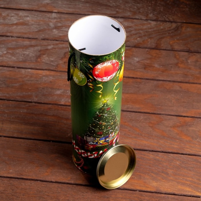 Новый год. Подарочная коробка, тубус под бутылку «Нарядная ёлка» 92 х 350 мм (330 мм внутр. высота). Новый год. Подарочная коробка, тубус под бутылку «Нарядная ёлка» 92 х 350 мм (330 мм внутр. высота).