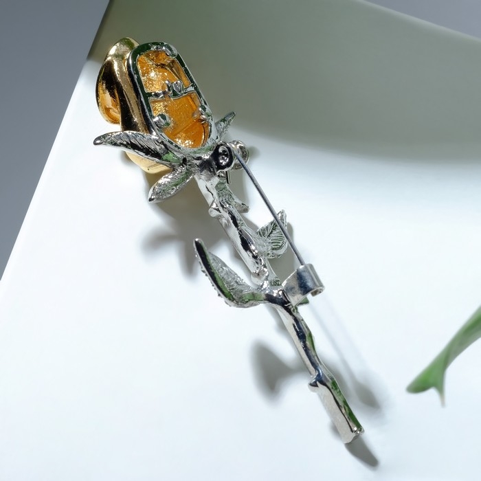 Брошь «Цветок» роза, цвет белый в серебряно-золотом Брошь «Цветок» роза, цвет белый в серебряно-золотом