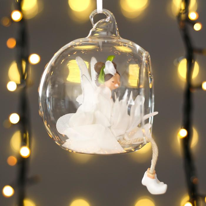 Сувенир полистоун Сувенир полистоун "Фея-бабочка, в юбке лепестке пушок, в шарике" 9х8х10 см