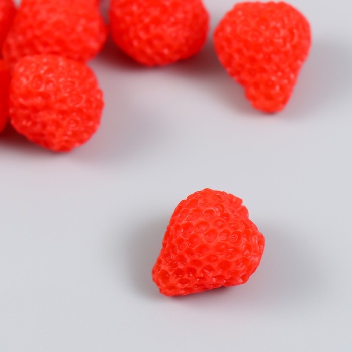 Декор для творчества PVC Декор для творчества PVC "Ягода клубника" набор 10 шт 1,6х1,6х1,9 см
