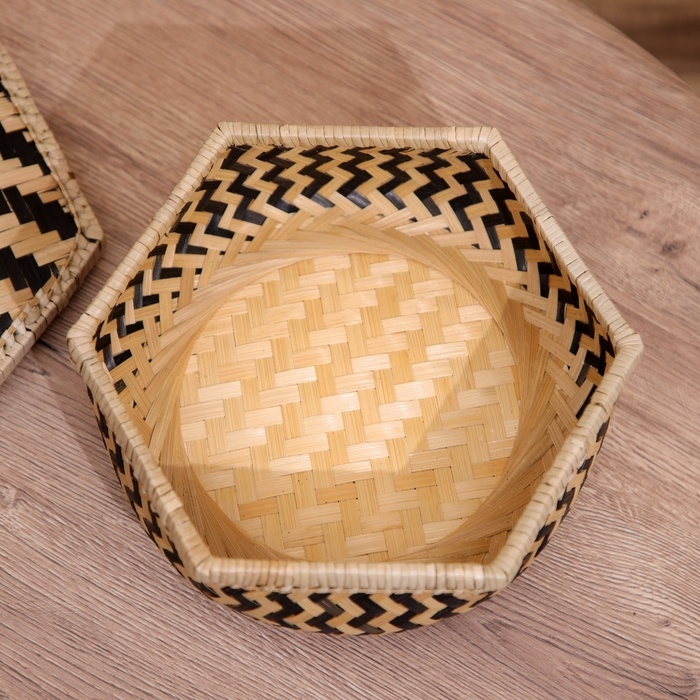 Шкатулка с крышкой плетёная, из бамбука 25х20х12 см Шкатулка с крышкой плетёная, из бамбука 25х20х12 см