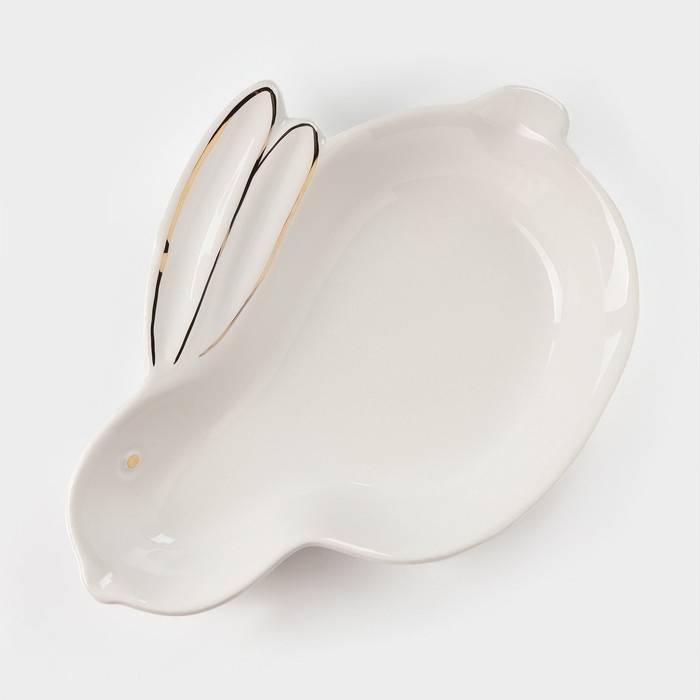 Блюдо Доляна &laquo;Зайка в золотом&raquo;, 20,5&times;15,5&times;3,2 см, цвет белый