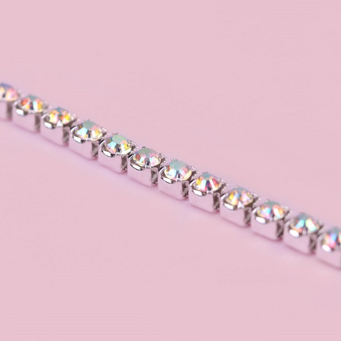 Цепь со стразами, с голографией, металл, стекло, 2,5 мм, 9 ± 1 м, цвет серебряный Цепь со стразами, с голографией, металл, стекло, 2,5 мм, 9 ± 1 м, цвет серебряный