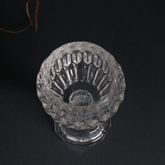 Подсвечник стекло на 1 свечу d=3 см Подсвечник стекло на 1 свечу d=3 см "Бокал шампанского" прозрачный 8х8х11 см