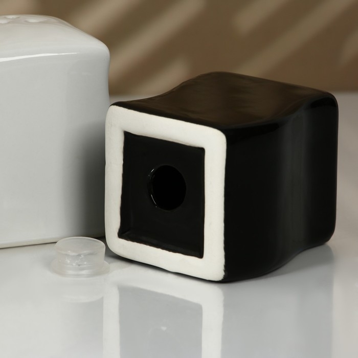 Набор для специй на подставке «Коты», 2 шт Набор для специй на подставке «Коты», 2 шт