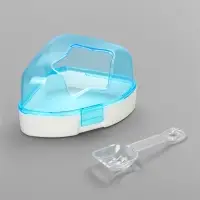 Ванночка для грызунов, 14&times;10.4 см, угловая, с лопаткой, пластик, голубая