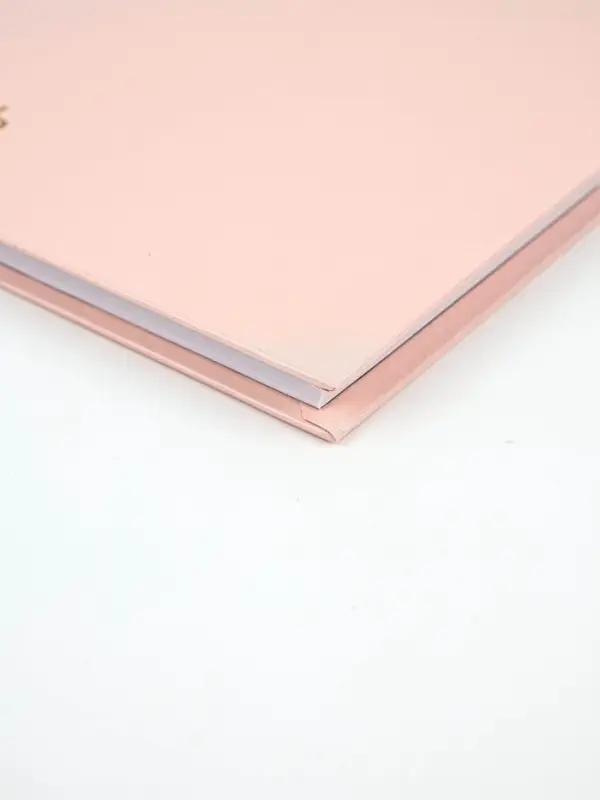 Книга для записи рецептов А5, 80 л. Твердый переплет Книга для записи рецептов А5, 80 л. Твердый переплет "Ешь, готовь, люби"