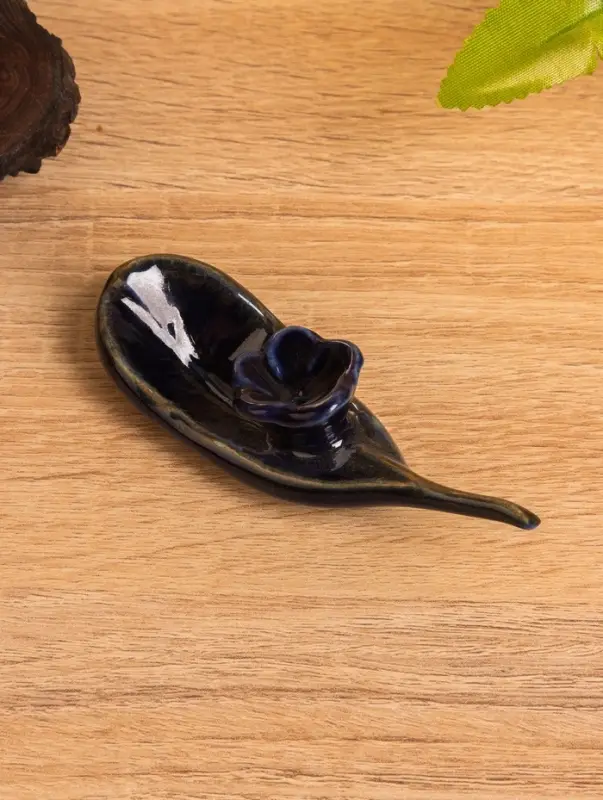 Подставка под благовония «Цветение», 10.5×3.5×3 см, керамика, синяя Подставка под благовония «Цветение», 10.5×3.5×3 см, керамика, синяя