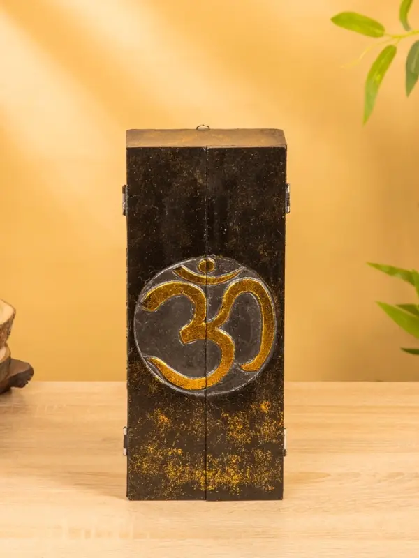 Ключница Ключница "Ом" (6 крючков) 14х7х32 см, МДФ