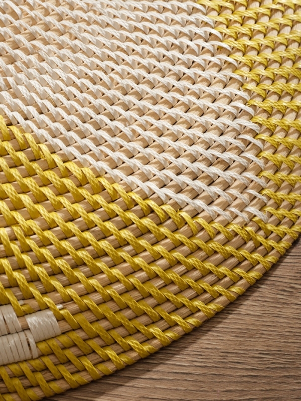 Тарелка декоративная плетеная ротанг "Цветок", 50х50х5 см, жёлтый