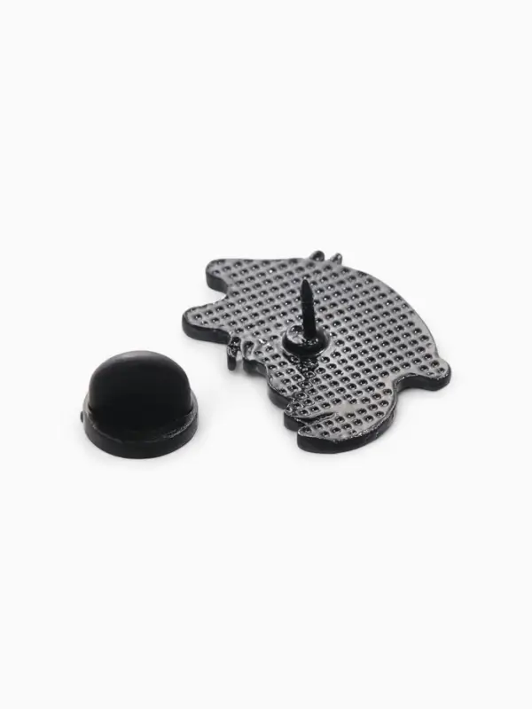 Значок &laquo;Котейка&raquo;, белый в чёрном металле