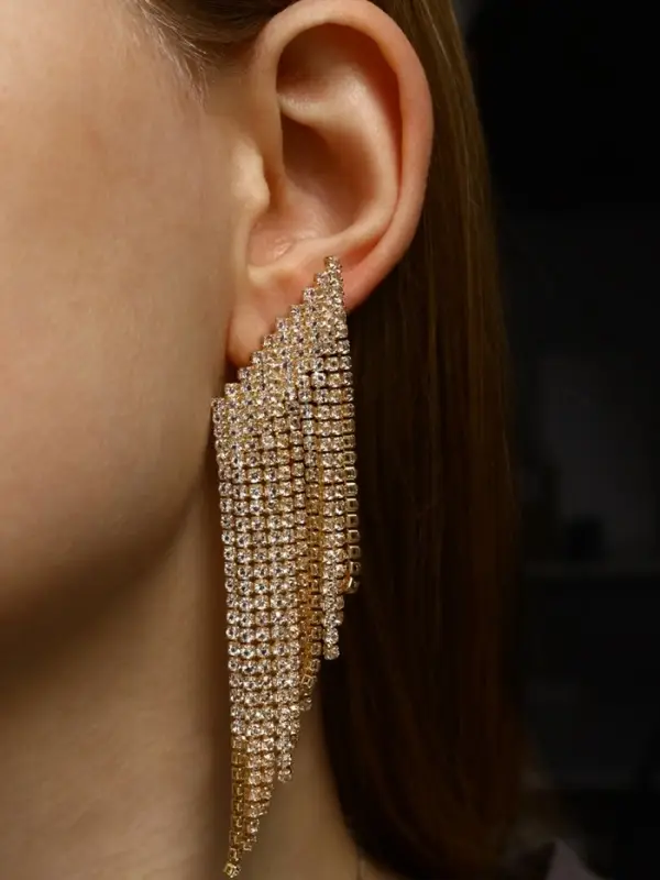 Серьги висячие со стразами &laquo;Вечное сияние&raquo;, лесенка, белые в золоте