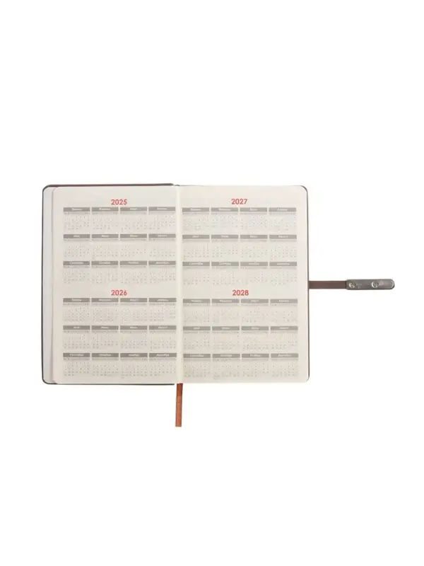 Ежедневник недатированный формат А5, с хлястиком, 112л, линия, пвх, Узор Коричневый Ежедневник недатированный формат А5, с хлястиком, 112л, линия, пвх, Узор Коричневый