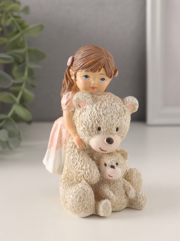 Сувенир полистоун Сувенир полистоун "Малышка в розовом платье, с мягкими медвежатами" 9х6,5х11,5 см
