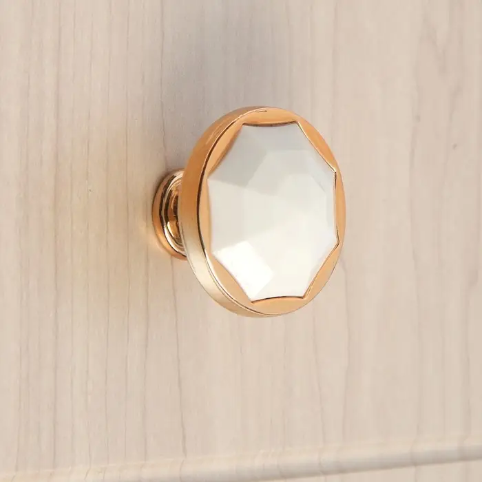 Ручка-кнопка CAPPIO РК046, d=38 мм, пластик, цвет золото Ручка-кнопка CAPPIO РК046, d=38 мм, пластик, цвет золото