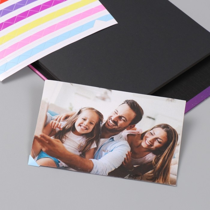 Фотоальбом 25 листов (наклейки+кольца)  Фотоальбом 25 листов (наклейки+кольца) "Покорение новых миров" тиснение серебро 19х27х3 см