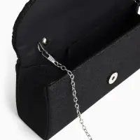 Сумка-клатч женская вечерняя на магните, на длинной цепочке, с декоративной пряжкой, блестящая, чёрная