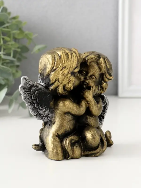 Фигура "Ангелы целуются" 10.5х11х8 см