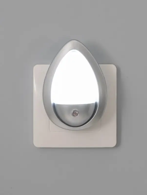 Ночник RISALUX &laquo;Светлячок&raquo; с датчиком освещения, 3 LEDх1 Вт, 10 см, 220 В, серебряный