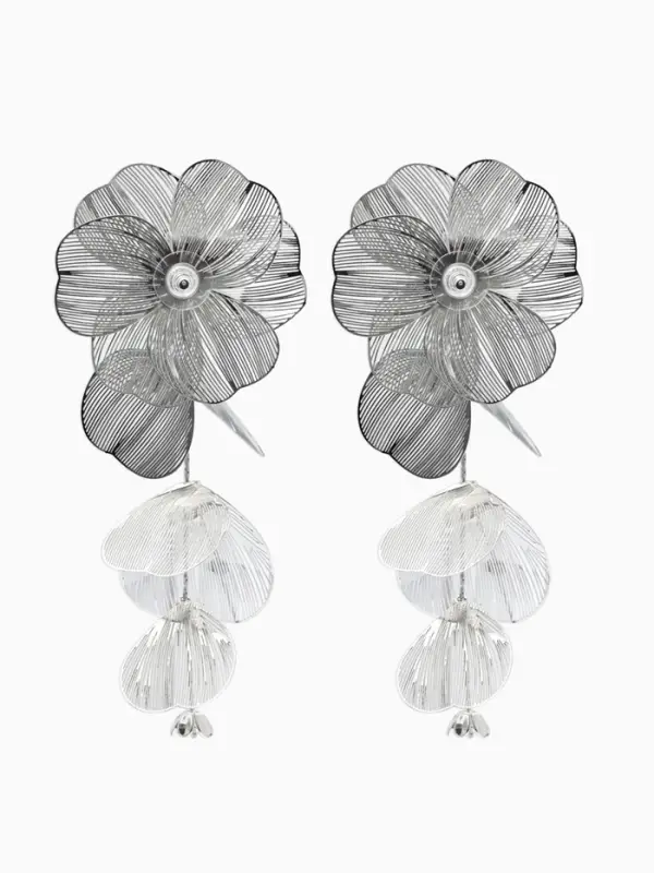Серьги висячие &laquo;Цветок&raquo;, каталея, цвет серебро, 10 см