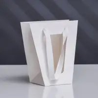 Пакет-переноска для цветов 10&times;10&times;20&times;18 см, белый