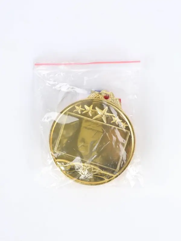 Медаль под нанесение 049, диам. 6.5 см. Цвет зол. С лентой Медаль под нанесение 049, диам. 6.5 см. Цвет зол. С лентой