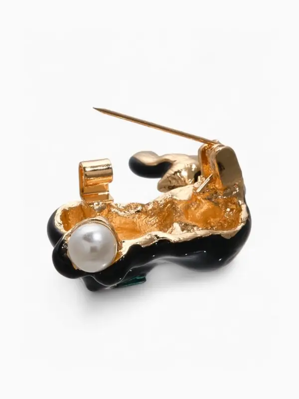 Брошь &laquo;Котёночек&raquo;, чёрно-белая в золоте