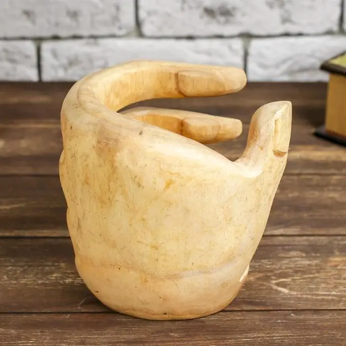 Подставка под бутылку &laquo;Рука&raquo;, 15&times;14&times;14 см