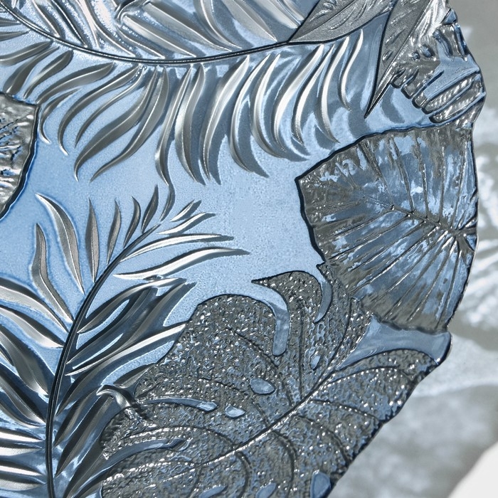 Салатник стеклянный «Арабис», d=33 см, цвет голубой