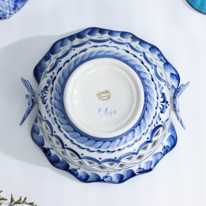 Конфетница «Бабочки», 15×15×8 см, ажурная, гжель