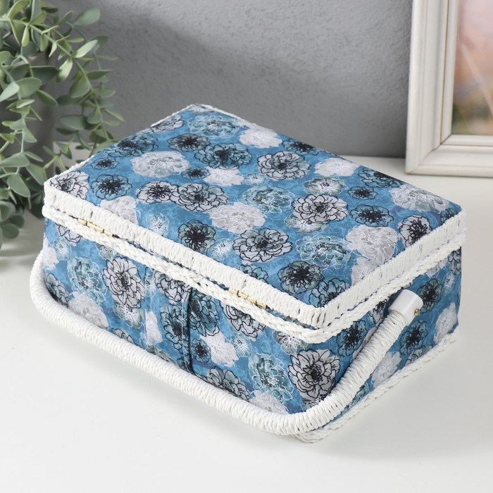 Шкатулка для рукоделия "Чёрно-белые цветы на голубом" 24х16х11 см