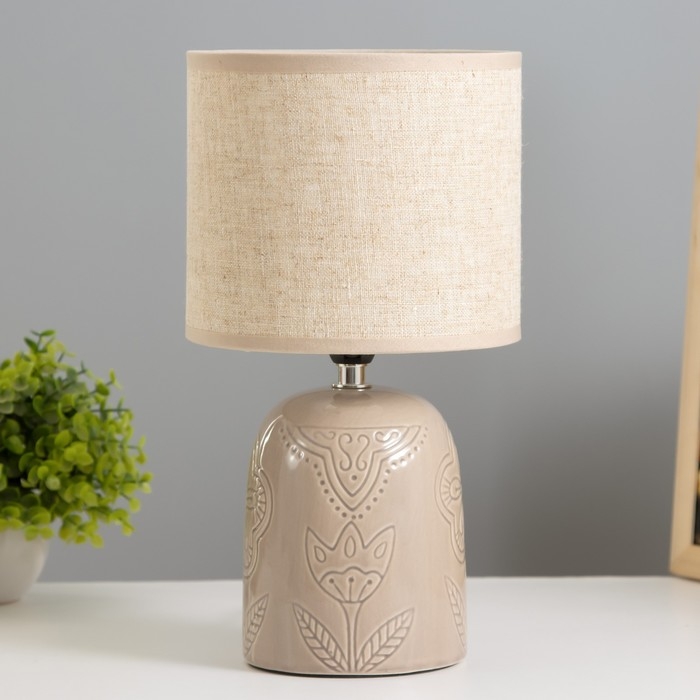 Настольная лампа Настольная лампа "Монако" Е14 40Вт бежевый 16х16х29 см RISALUX