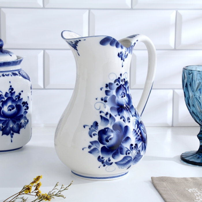 Кувшин «Аннушка», 1,5 л, 20,5 см, , гжель Кувшин «Аннушка», 1,5 л, 20,5 см, , гжель