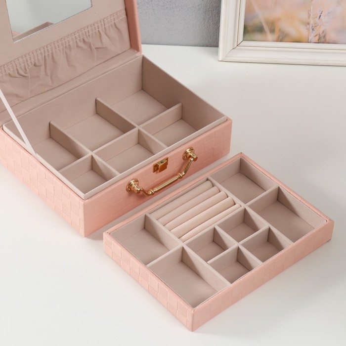 Шкатулка кожзам для украшений  Шкатулка кожзам для украшений "Кейс. Шахматка" розовая 17,5х24х9 см