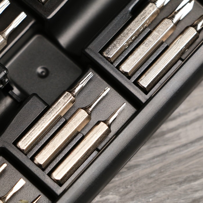 Набор отверток в фляге «Хочешь жить», универсальный, 18 предметов Набор отверток в фляге «Хочешь жить», универсальный, 18 предметов