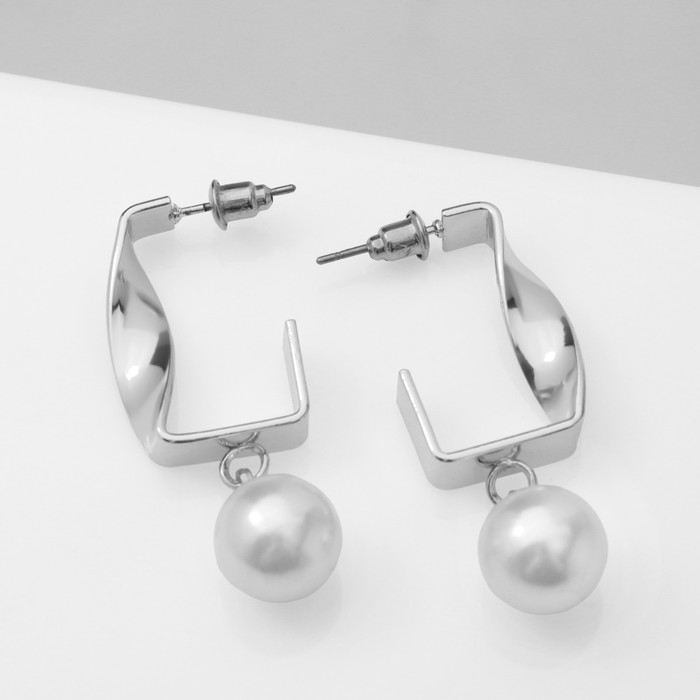 Серьги с жемчугом «Абстракция» завиток, цвет серебро Серьги с жемчугом «Абстракция» завиток, цвет серебро