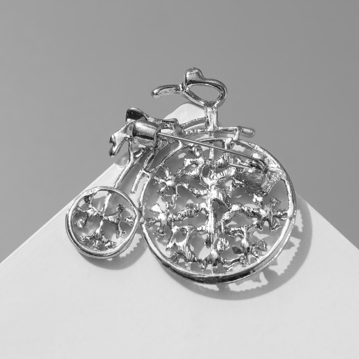 Брошь «Велосипед» ретро, цвет белый в серебре Брошь «Велосипед» ретро, цвет белый в серебре