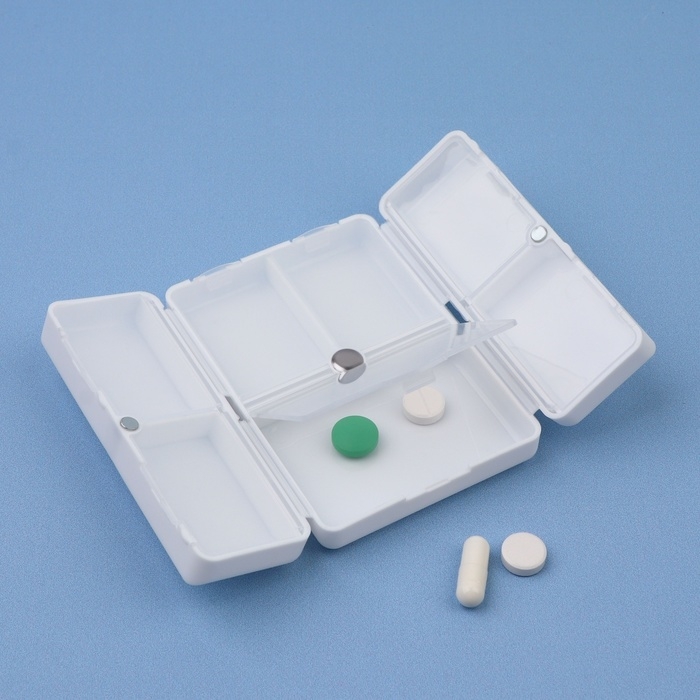 Таблетница - органайзер, 10 × 7 × 2,5 см, 7 секций, цвет белый Таблетница - органайзер, 10 × 7 × 2,5 см, 7 секций, цвет белый