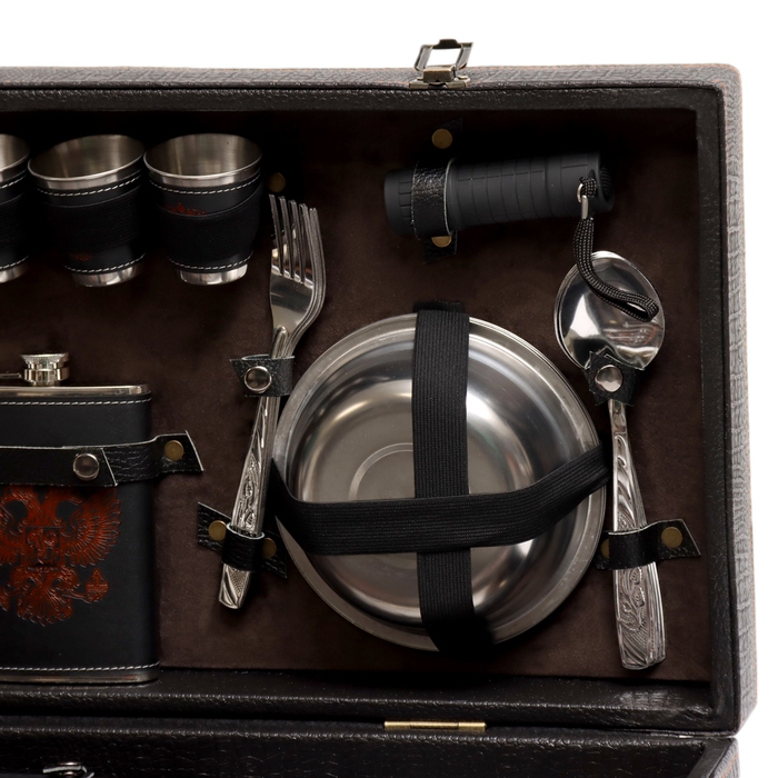 Набор с шампурами подарочный  Набор с шампурами подарочный "Охотник" №10, в кейсе из эко-кожи