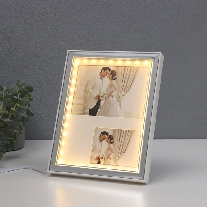 Фоторамка пластик на 2 фото 6х8,5 и 9х13 см Фоторамка пластик на 2 фото 6х8,5 и 9х13 см "Яркие моменты" свет от USB, серебро 18х2х23 см 107050